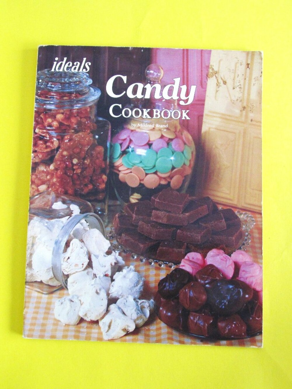 IDEALS Candy Cookbook by Mildred Brand 1979